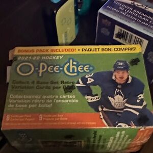 2021-22 Hockey Card Set - Blue